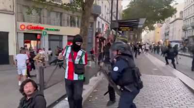 VIVA LA FRANCE