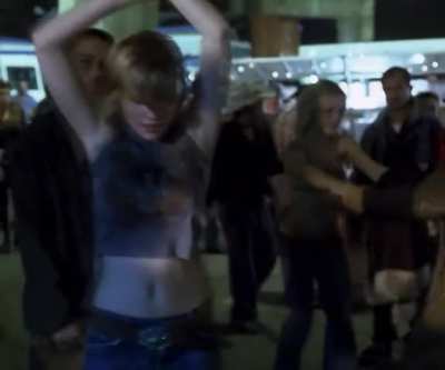 Kirsten Dunst - Crazy/Beautiful Underboob Loop