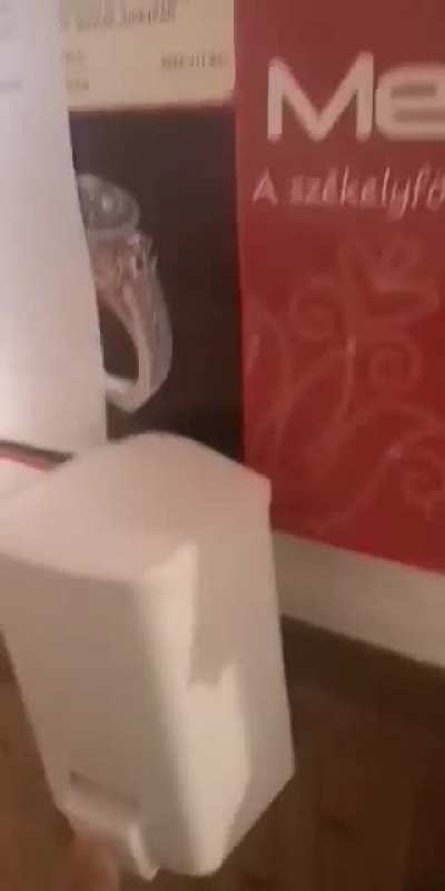 Not really a scream but kinda belongs, I think?