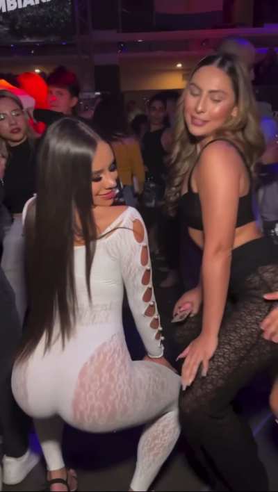 3 latinas
