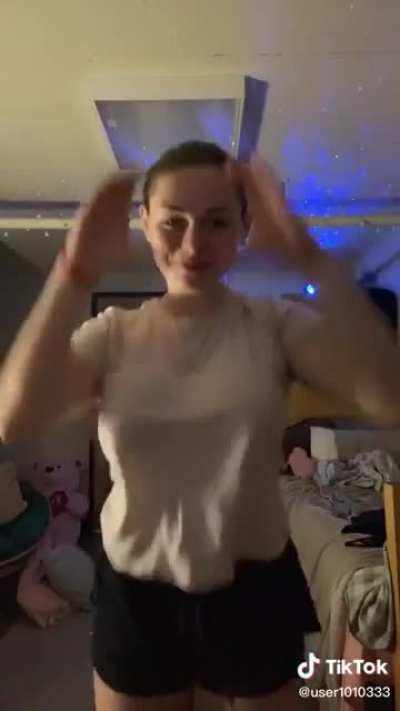 Braless TikTokThot