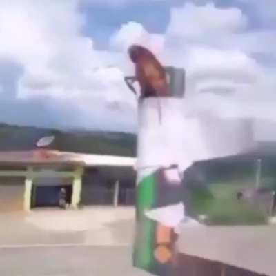 Si
