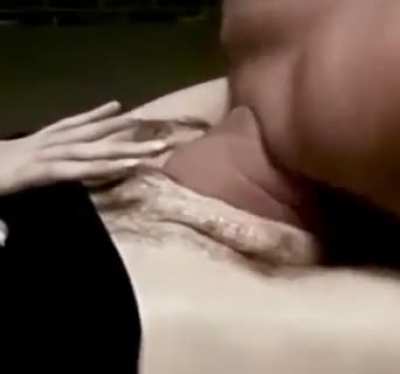 Head in pussy