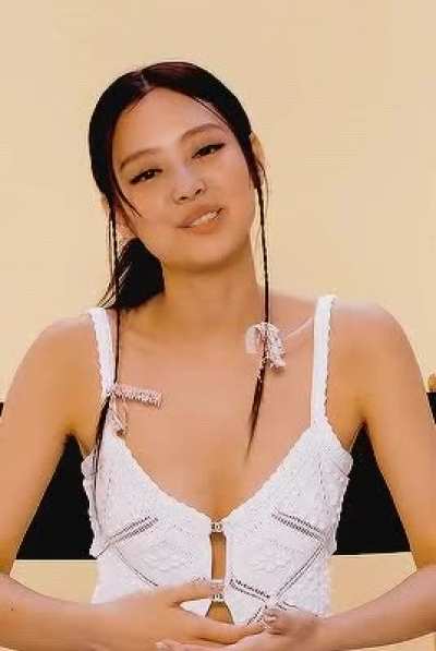 Jennie is so cute and fuckable 😍🤤💦