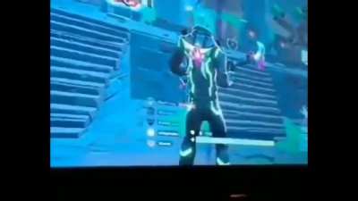 Una batalla de kick boxing con el mierdas del Otaku este