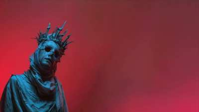 Dark Crown Mask Figure 4K Live Wallpaper