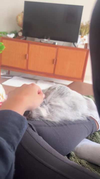 I can&rsquo;t believe how lucky I am to have such a cuddly little baby 😩🫶🫵🏼