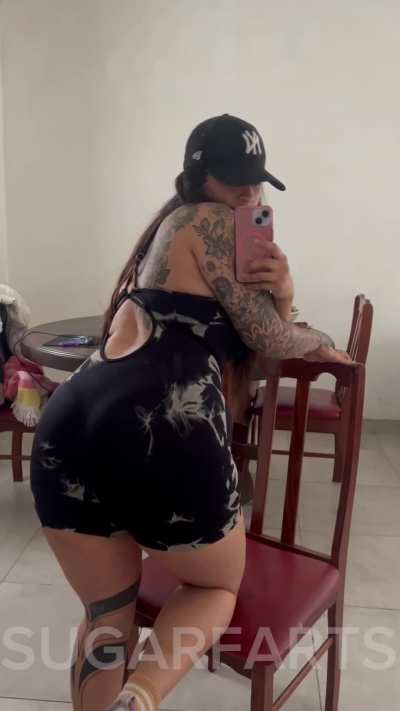 Catsuit demasiado apretado&hellip; siento que voy a estallar
