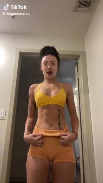🥳
