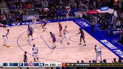 [Highlight] Luka Doncic hits the step back 3 over Marvin Bagley, as Kings fans everywhere wince