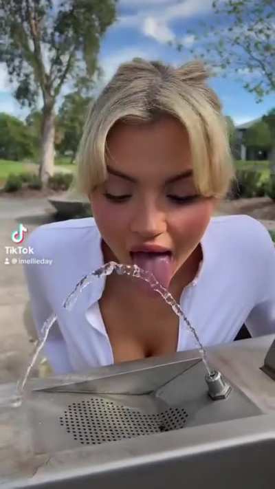 @imellieday
