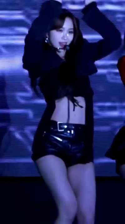 Chaewon - LE SSERAFIM