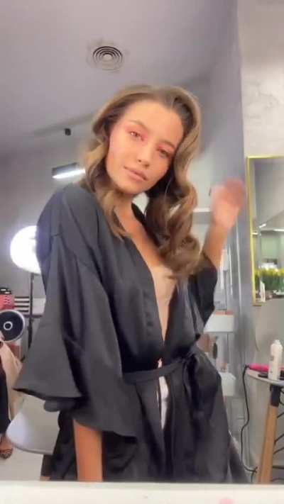 Julia Wieniawa 
