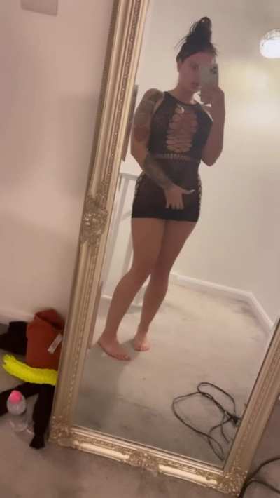 I&rsquo;ll masturbate for the 3 guys who appreciate my milf body
