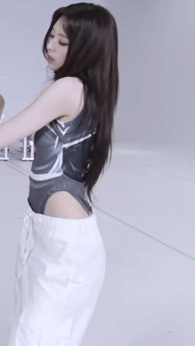 ITZY - Yuna