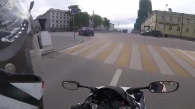 BMW suddenly caught fire. Guy flew burning like a ghost rider. Perm, Russia