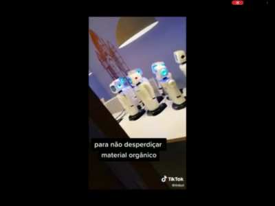 SOUZONES! ALERTA! RECEBEMOS UM AVISO DE UM ESPI&Atilde;O DOS BOTS! ELES S&Oacute; FINGEM SER BURROS! ALERTA VERMELHO! TODOS OS SOLDADOS SE POSICIONEM! ISTO N&Atilde;O &Eacute; UM TREINAMENTO!