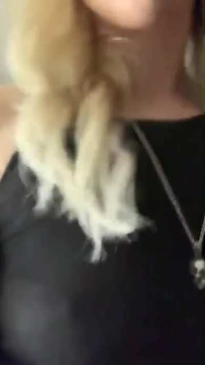 Taylor Momsen