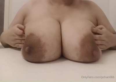 P Chan dropping her massive tits!