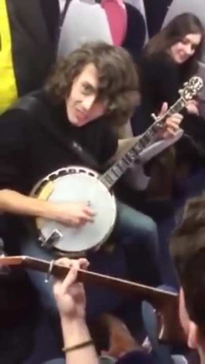 I&rsquo;d give all the fingers on my left hand to be able to play like that
