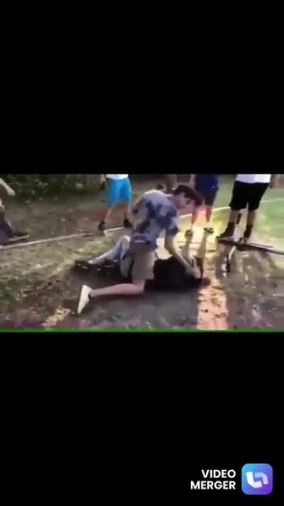 Kid gets humiliated for bullying it&rsquo;s behind a school