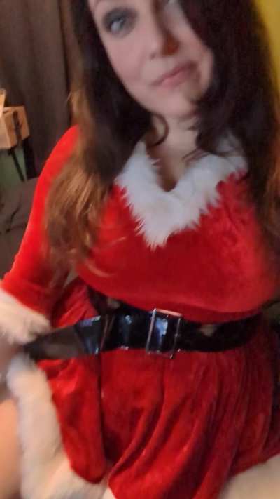 Mrs. Clause is ready for you. [f]