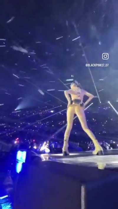 BLACKPINK • LISA