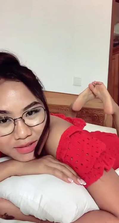 Asian soles on live