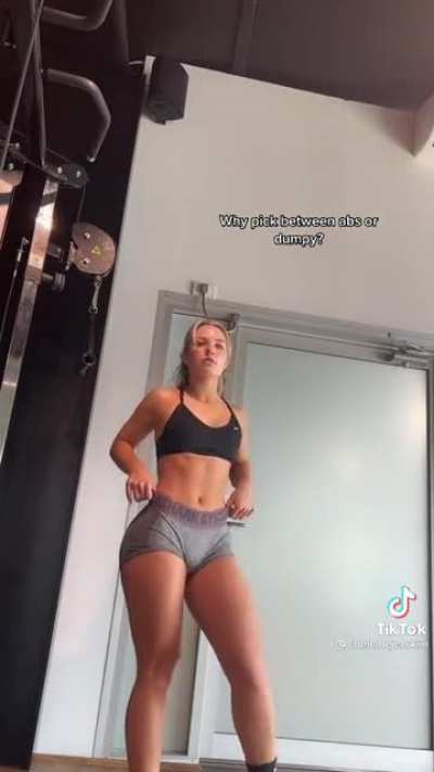 I wanna lick her abs