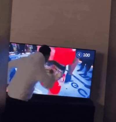 UFC fans when a confident trash talker beats a "humble" fan favorite 