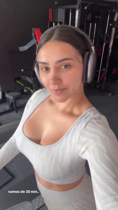 Tain&aacute; Costa