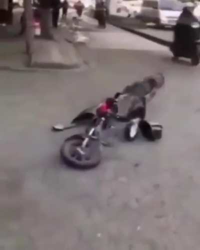FUNNY MOMENT