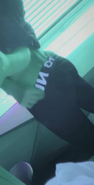It&rsquo;s hard to compete with other girls when you have a petite body. But I&rsquo;m going to try. 😇