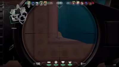 Tiny hole awp shot in Valorant.