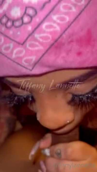 Hot AF/Ebony🔥🔥 Dropping her Vids folder in comments 👇🏾