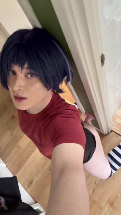 Femboys when they’re alone and horny