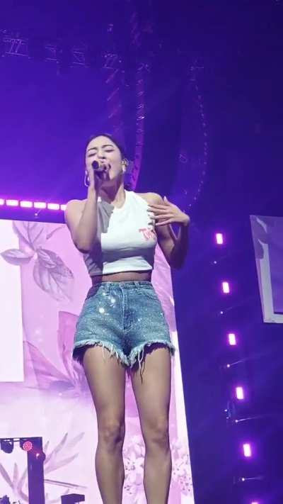 Jihyo 