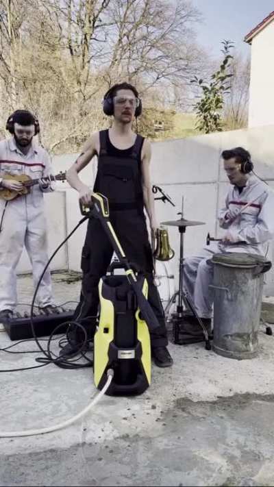 Power washer music