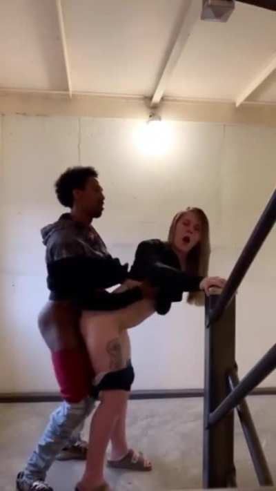 Wanna meet up after Volleyball practice? I&rsquo;ll let you Cum in me
