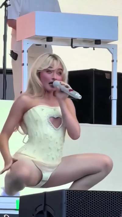 Sabrina Carpenter
