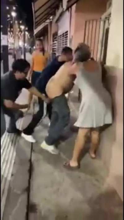 Ну а как же иначе усмирить хулигана ?