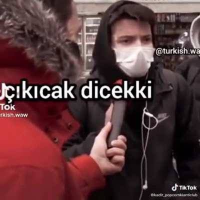 Son zamanlarını iyi ge&ccedil;irin. Koltuklarınızdan inmenize az kaldı.Geliyor gelmekte olan