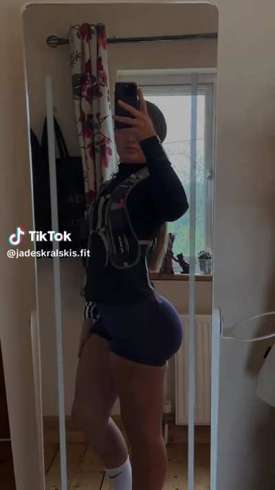 @jadeskralskis.fit