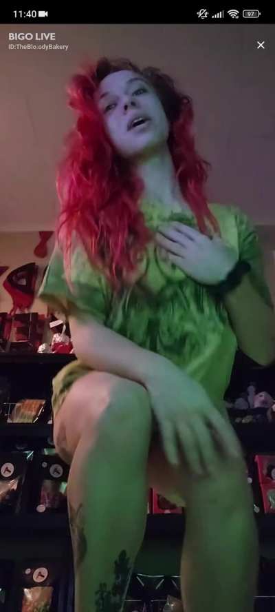 Pussy flash...