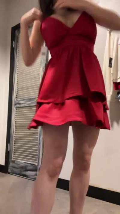 Let&rsquo;s go shopping with your cum inside of me 💦!