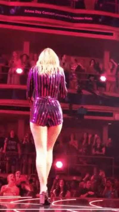 Amazing Booty