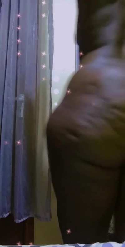 I want to post a Dick Swallowing video 📹😔