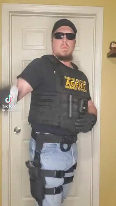 When you&rsquo;re so shit you can even become a police officer in the US, so you become a bounty hunter and hunt down public urinators, and end up clapping the wrong person anyways because you&rsquo;re so fucking stupid.