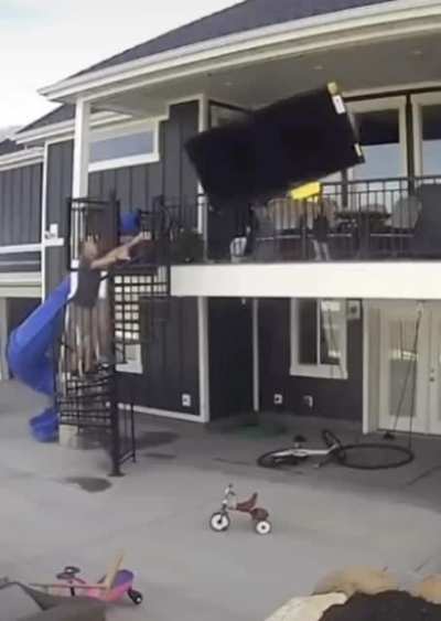 That&rsquo;s a conveniently placed camera.