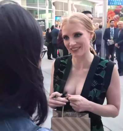 Even a pencil couldn't resist jessica chastain boobs